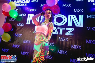 Neon BeatZ Party at MIXX Bangkok — photo 14