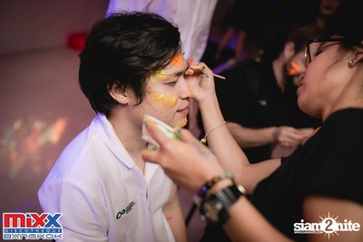 Neon BeatZ Party at MIXX Bangkok — photo 24