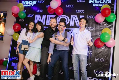 Neon BeatZ Party at MIXX Bangkok — photo 29