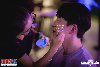 Neon BeatZ Party at MIXX Bangkok — photo 33