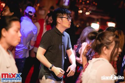 Neon BeatZ Party at MIXX Bangkok — photo 38