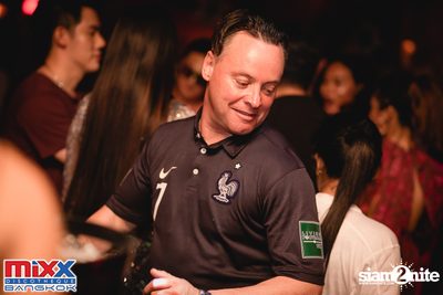 Neon BeatZ Party at MIXX Bangkok — photo 39