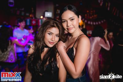 Neon BeatZ Party at MIXX Bangkok — photo 42