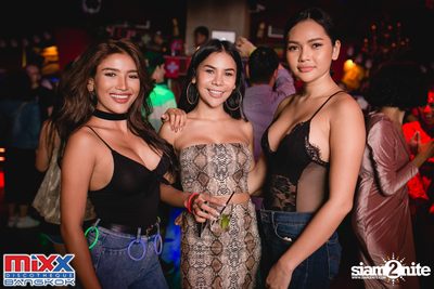 Neon BeatZ Party at MIXX Bangkok — photo 43