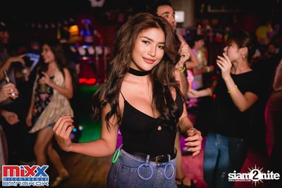 Neon BeatZ Party at MIXX Bangkok — photo 46