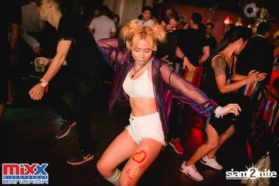 Neon BeatZ Party at MIXX Bangkok — photo 53