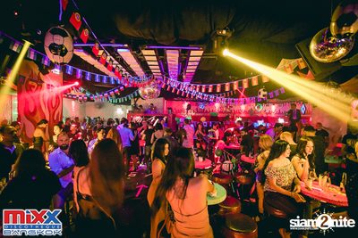 Neon BeatZ Party at MIXX Bangkok — photo 69
