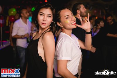 Neon BeatZ Party at MIXX Bangkok — photo 71