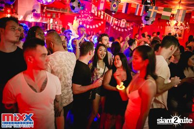 Neon BeatZ Party at MIXX Bangkok — photo 85