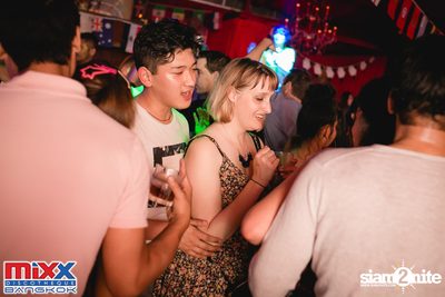 Neon BeatZ Party at MIXX Bangkok — photo 91