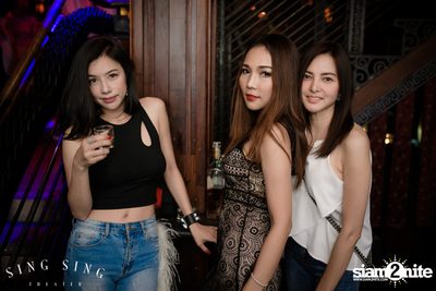 BLING IT กับ Bangkok Invaders ที่ ซิง ซิง เธียเตอร์ — photo 3