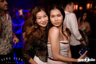BLING IT กับ Bangkok Invaders ที่ ซิง ซิง เธียเตอร์ — photo 19