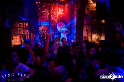 BLING IT กับ Bangkok Invaders ที่ ซิง ซิง เธียเตอร์ — photo 22