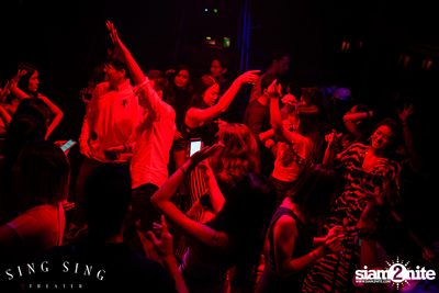 BLING IT กับ Bangkok Invaders ที่ ซิง ซิง เธียเตอร์ — photo 28
