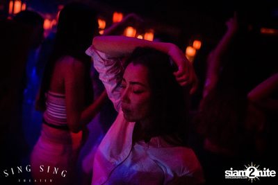 BLING IT กับ Bangkok Invaders ที่ ซิง ซิง เธียเตอร์ — photo 30