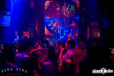 BLING IT กับ Bangkok Invaders ที่ ซิง ซิง เธียเตอร์ — photo 32
