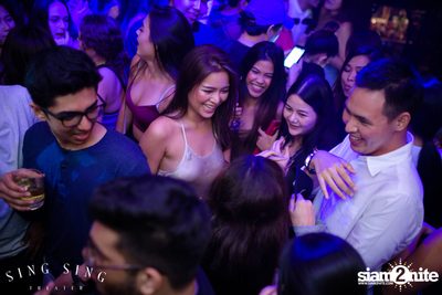 BLING IT กับ Bangkok Invaders ที่ ซิง ซิง เธียเตอร์ — photo 45