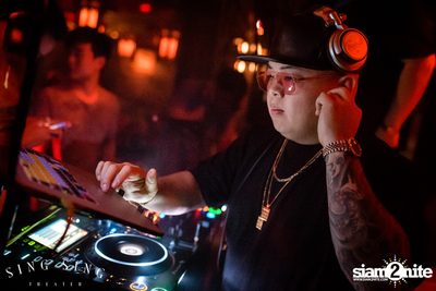 BLING IT กับ Bangkok Invaders ที่ ซิง ซิง เธียเตอร์ — photo 67
