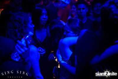 BLING IT กับ Bangkok Invaders ที่ ซิง ซิง เธียเตอร์ — photo 79