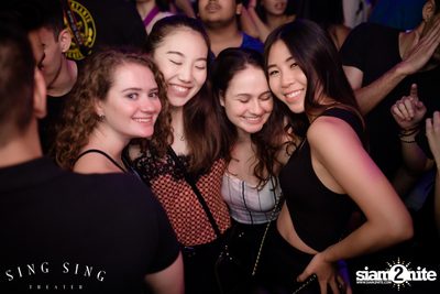 BLING IT กับ Bangkok Invaders ที่ ซิง ซิง เธียเตอร์ — photo 80