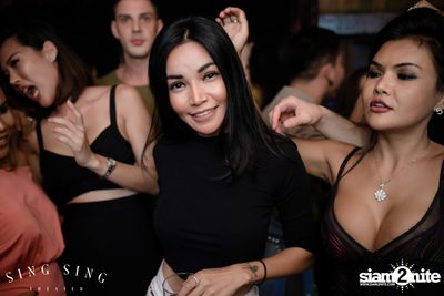 BLING IT กับ Bangkok Invaders ที่ ซิง ซิง เธียเตอร์ — photo 92