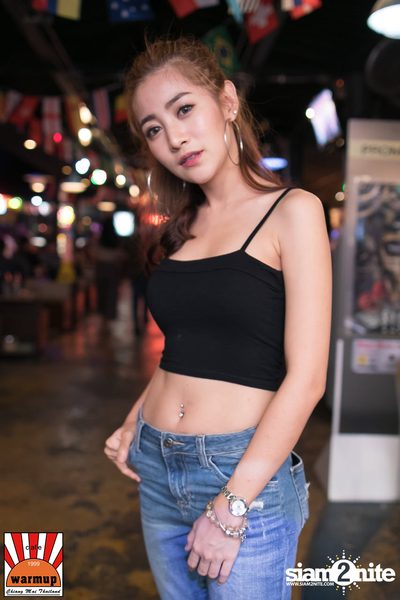 DJ Nui OKB x MC Pete D ที่ วอร์ม อัพ คาเฟ่ เชียงใหม่ — photo 5