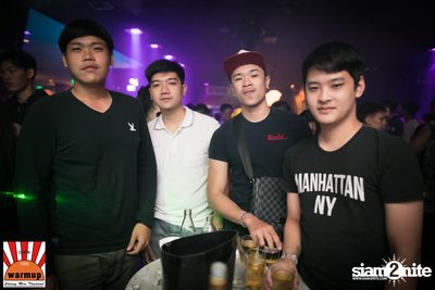 DJ Nui OKB x MC Pete D ที่ วอร์ม อัพ คาเฟ่ เชียงใหม่ — photo 37