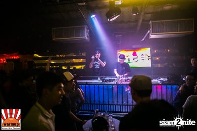 DJ Nui OKB x MC Pete D ที่ วอร์ม อัพ คาเฟ่ เชียงใหม่ — photo 39