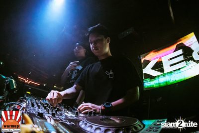 DJ Nui OKB x MC Pete D ที่ วอร์ม อัพ คาเฟ่ เชียงใหม่ — photo 46