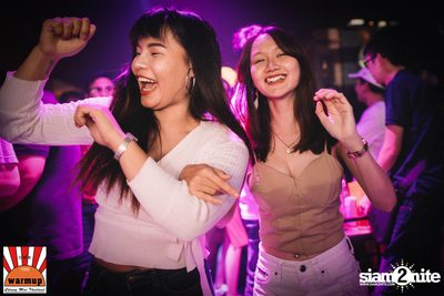 DJ Nui OKB x MC Pete D ที่ วอร์ม อัพ คาเฟ่ เชียงใหม่ — photo 64