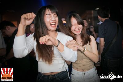 DJ Nui OKB x MC Pete D ที่ วอร์ม อัพ คาเฟ่ เชียงใหม่ — photo 65
