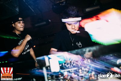 DJ Nui OKB x MC Pete D ที่ วอร์ม อัพ คาเฟ่ เชียงใหม่ — photo 67