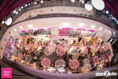 Peck Palitchoke Mini Concert at Centerpoint of Siam Square — photo 96