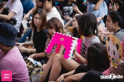 Peck Palitchoke Mini Concert at Centerpoint of Siam Square — photo 100