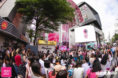Peck Palitchoke Mini Concert at Centerpoint of Siam Square — photo 103