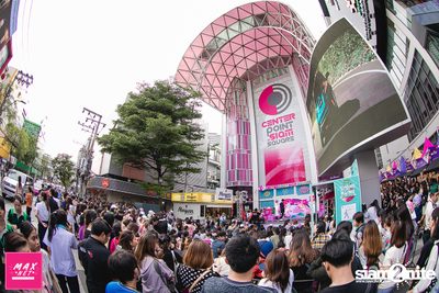 Peck Palitchoke Mini Concert at Centerpoint of Siam Square — photo 107