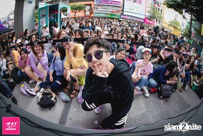 Peck Palitchoke Mini Concert at Centerpoint of Siam Square — photo 108