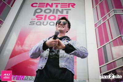 Peck Palitchoke Mini Concert at Centerpoint of Siam Square — photo 160
