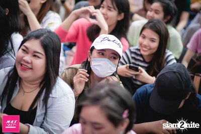 Peck Palitchoke Mini Concert at Centerpoint of Siam Square — photo 164