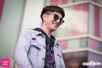 Peck Palitchoke Mini Concert at Centerpoint of Siam Square — photo 166