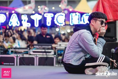Peck Palitchoke Mini Concert at Centerpoint of Siam Square — photo 169