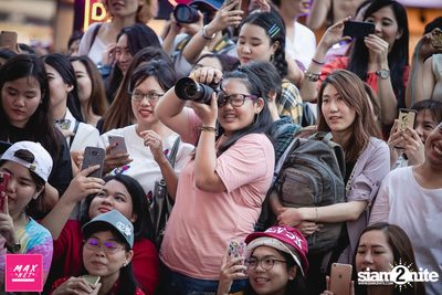 Peck Palitchoke Mini Concert at Centerpoint of Siam Square — photo 204