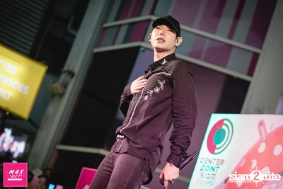 Peck Palitchoke Mini Concert at Centerpoint of Siam Square — photo 228