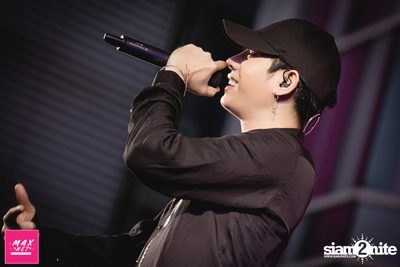 Peck Palitchoke Mini Concert at Centerpoint of Siam Square — photo 230