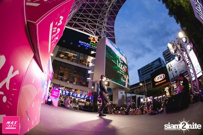 Peck Palitchoke Mini Concert at Centerpoint of Siam Square — photo 242