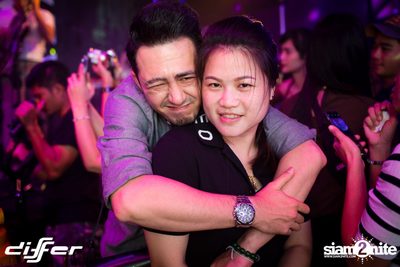 25Hours ที่ ดิฟเฟอร์ ผับ พัทยา — photo 64