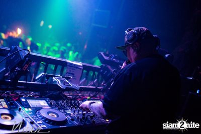 Singha นำเสนอ Daboyway x DJay Buddah ที่ นัวร์ — photo 34
