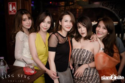 BLING IT กับ Bangkok Invaders ที่ ซิง ซิง เธียเตอร์ — photo 6