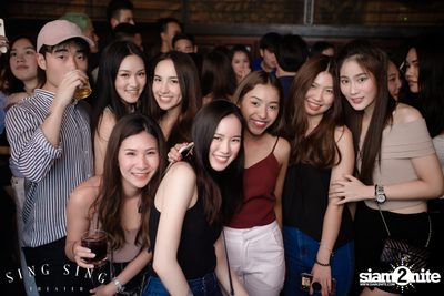 BLING IT กับ Bangkok Invaders ที่ ซิง ซิง เธียเตอร์ — photo 8