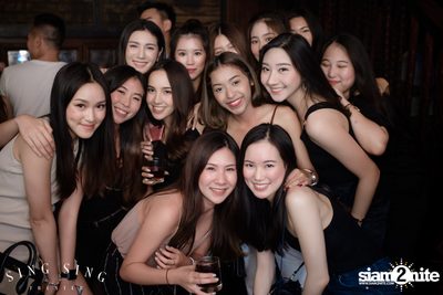 BLING IT กับ Bangkok Invaders ที่ ซิง ซิง เธียเตอร์ — photo 13